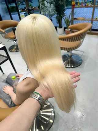 カラー ミスズ🫧/ ブロンドハイトーンのヘアスタイル