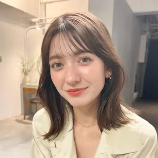 ミディアム カラー パーマ レイヤーカットのプロ 大人ヘア宮森貴志のヘアスタイル