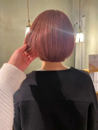 ショート カラー 中村 彩乃のヘアスタイル