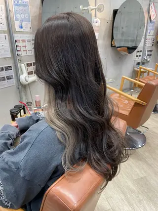 ロング カラー 東 史夏のヘアスタイル