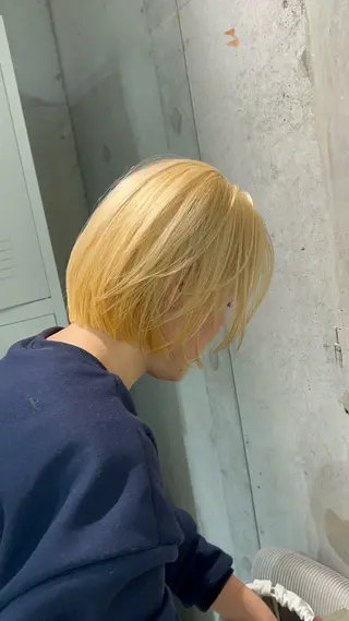 カラー 関 柚花子のヘアスタイル