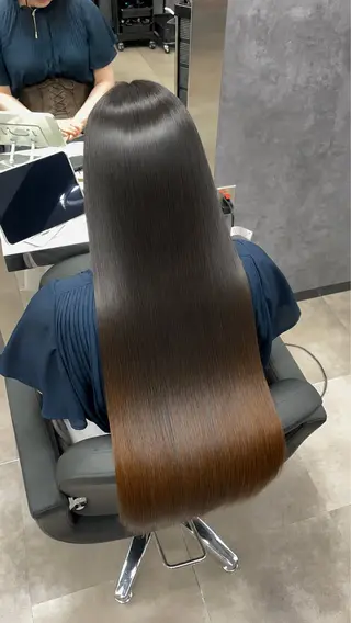 ロング CYNTHIADUE 店長| IRISUのヘアスタイル
