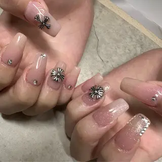 ネイル 🫧RaLa ⭐︎AYAKA🫧のネイルデザイン