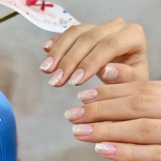 ネイル Natsuki ⟡.·paragelのネイルデザイン
