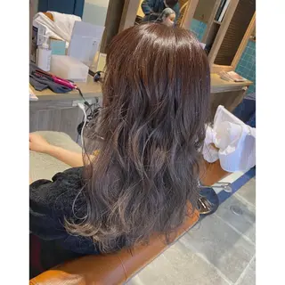カラー 🩵盛れる顔周り/ 艶カラーemi🩵のヘアスタイル
