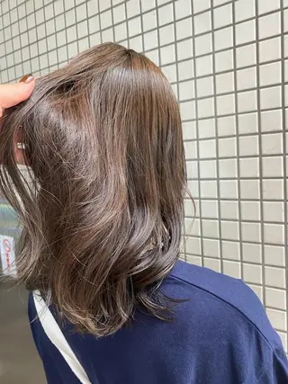ミディアム 🐩透明感ミルクティ ーピンクニイナ🐩のヘアスタイル