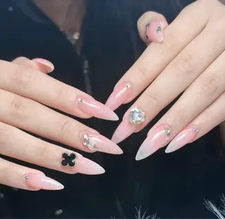 ネイル Mio nail Osakaのネイルデザイン