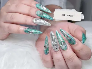 セミロング ビン アンのネイルデザイン