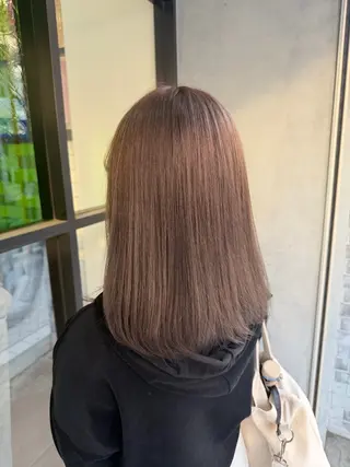 ミディアム カラー 友成 星来のヘアスタイル