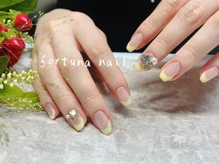 ネイル Nail •Head スパFortunaのネイルデザイン