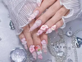ネイル Mika Nails 心斎橋のネイルデザイン