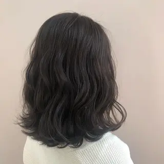 ミディアム カラー 小顔レイヤー/ ベージュ🤍Rieのヘアスタイル