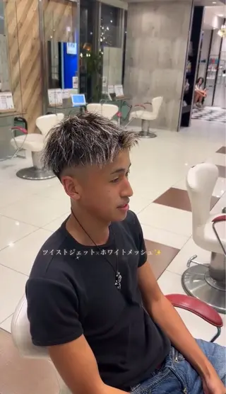 メンズ ハイトーンカラー✨️ 艶カラー特化Amiのヘアスタイル