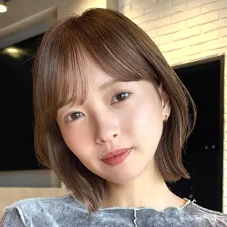 ショート カラー 顔まわり🥨レイヤー /透明感/水口舞奈のヘアスタイル