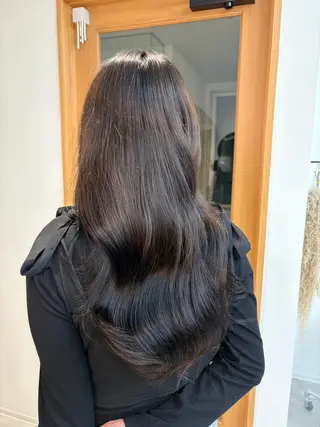 ロング 相澤 乙羽のヘアスタイル