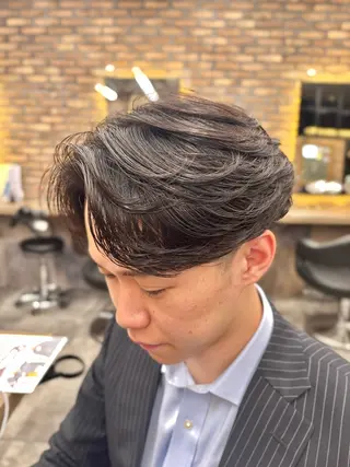 メンズ 🪽直毛男子の救世主 🪽フェザーパーマのヘアスタイル