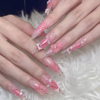 ネイル ANH ゴテゴテネイルのネイルデザイン
