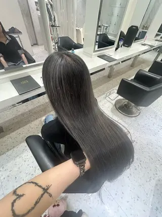 ロング カラー 𝐑𝐈𝐎ྀིのヘアスタイル
