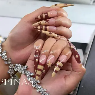 ネイル HAPPINAS🍒 くるみのネイルデザイン