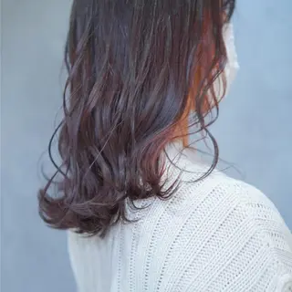 セミロング カラー 伊藤 玲衣のヘアスタイル
