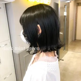 ミディアム カラー ハイトーン×レイヤー カットTAKUMIのヘアスタイル