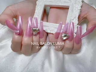 ネイル ネイルサロン ルミア Lumia 店長施術のネイルデザイン