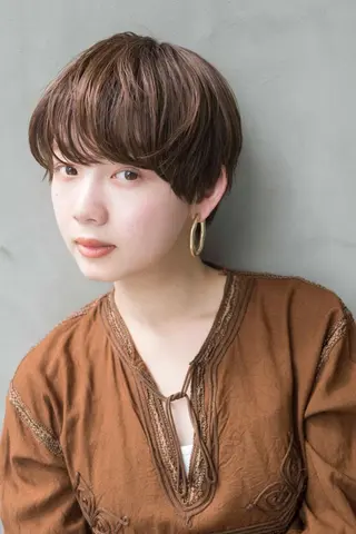 ショート 💓パーマ，💗 レイヤーカットのヘアスタイル