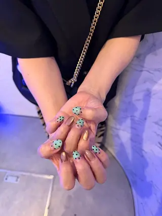 ネイル Natsumi💎 堺筋本町ネイルサロンのネイルデザイン