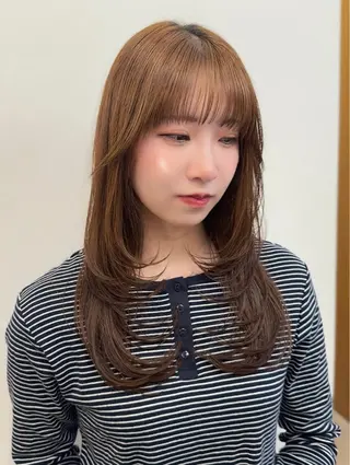 ロング カラー 小野寺 彩圭のヘアスタイル