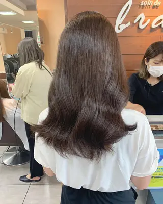 ミディアム レイヤー/艶髪カラー 森本くるみのヘアスタイル
