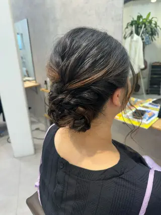 セミロング ヘアアレンジ 似合う髪型見つけます AYAKAのヘアスタイル