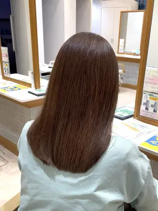 セミロング カラー 髪質改善ケア/透明感 カラー伊藤 千尋のヘアスタイル