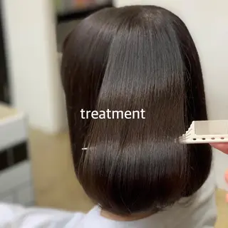 ミディアム 暖色カラー推し/ トヤエリコのヘアスタイル