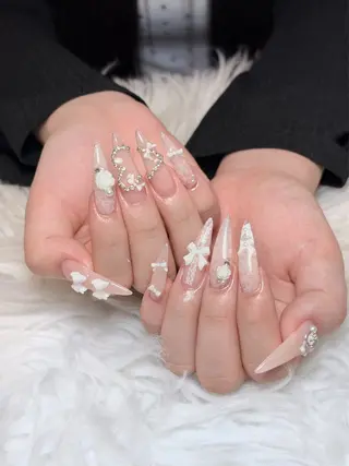 ネイル Eli Muse 新宿ネイルのネイルデザイン