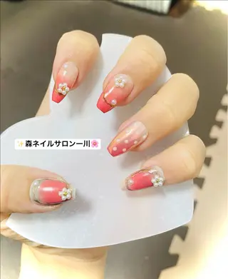 ネイル 森 ネイル サロンのネイルデザイン