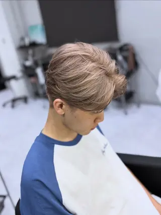 カラー メンズ 山田 瑛司のヘアスタイル
