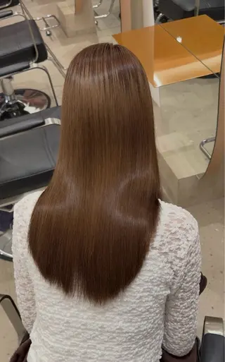 セミロング 柳本 瑠実のヘアスタイル