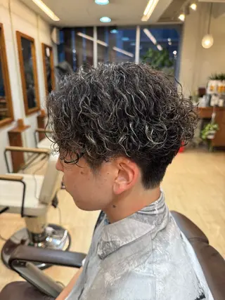 ミディアム パーマ メンズ 渡部 恭子のヘアスタイル