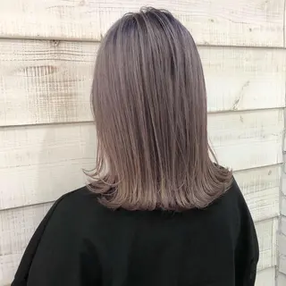 ミディアム カラー ヘアアレンジ ブリーチダブルカラー 元町三宮/三ノ宮のヘアスタイル