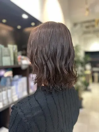 ミディアム ya giのヘアスタイル
