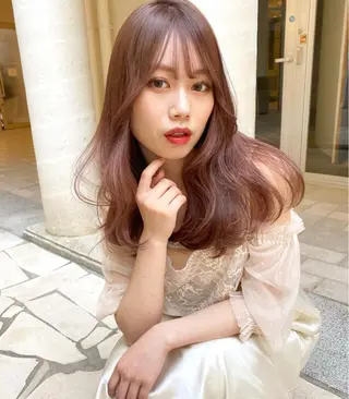カラー mizuki/ピンク ベージュ.レイヤーのヘアスタイル