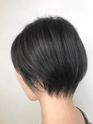 ショート カラー 色気レイヤー& ショートはお任せ🌟のヘアスタイル