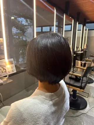 ミディアム カラー 艶カラー/ベージュ/ ショート/安岡哲兵のヘアスタイル