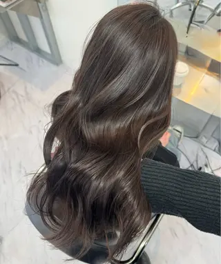 ロング カラー 🤍髪質改善 🤍透明感カラー🤍のヘアスタイル