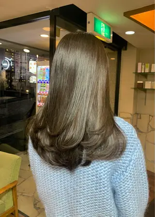 セミロング カラー 矢野 晃平のヘアスタイル