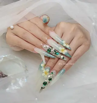 ネイル HANA 長さだしのネイルデザイン