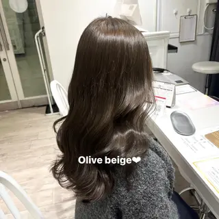 セミロング カラー 𝑴𝒊𝒌𝒖💝 透明感モテカラーのヘアスタイル