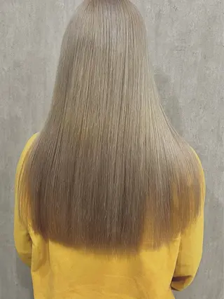 ロング 🤍透明感カラー︎ 🤍YUURI🤍のヘアスタイル