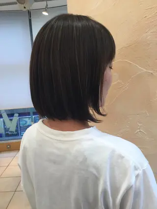 カラー 本間 良のヘアスタイル