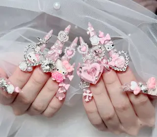 ネイル Lenie Nail Salonのネイルデザイン